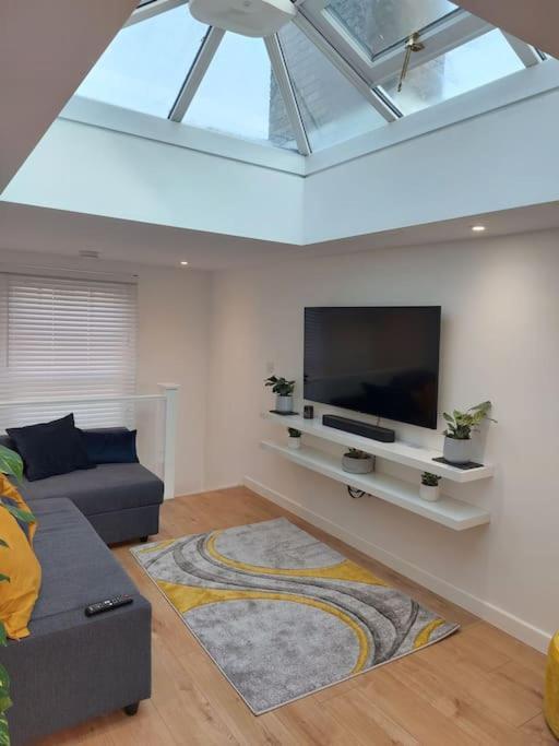 1 Bedroom Modern Duplex Southampton Exterior foto